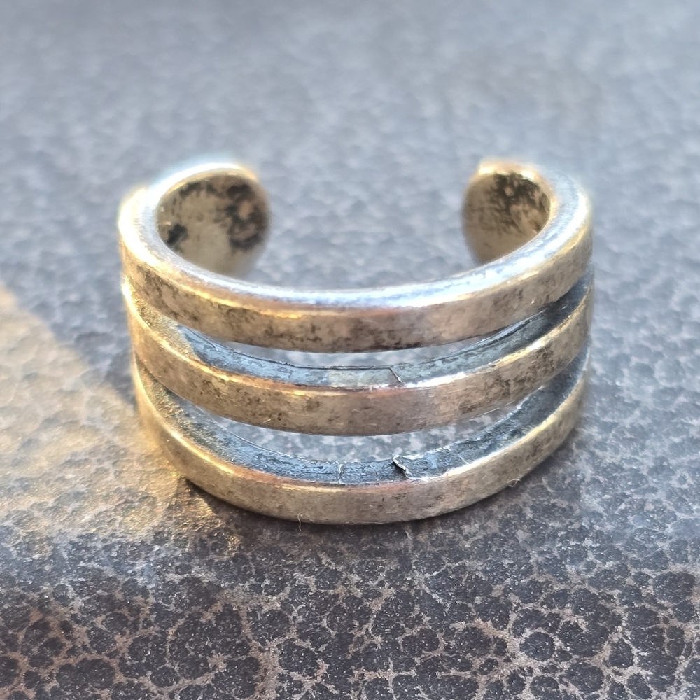 Vintage solid 925 sterling silver triple tiered ear cuff